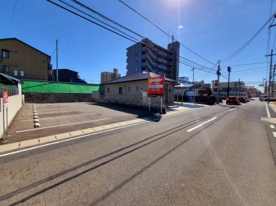 東琴芝パーキング
